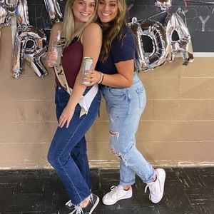 American Eagle Light Blue Denim Mom Jean